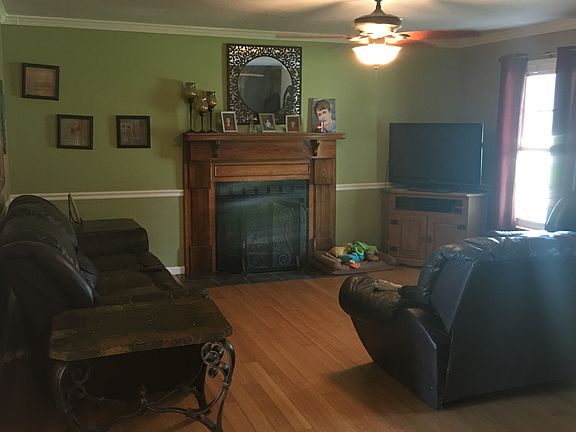 5th image of 229 Wellington Way