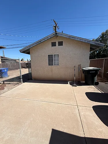 729 El Centro Ave Photo 1