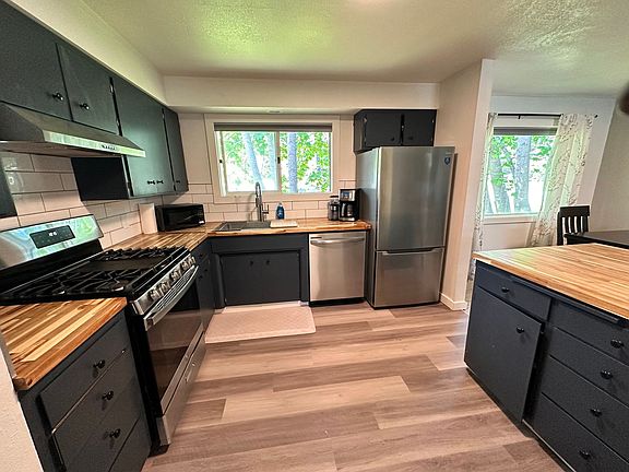 5th image of 716 N 10th St