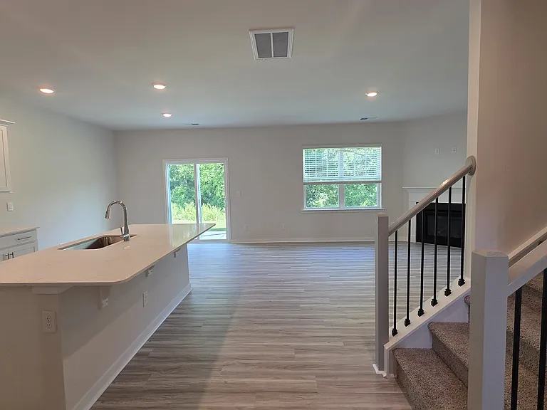 1628 Secrest Commons Dr — Photo 14