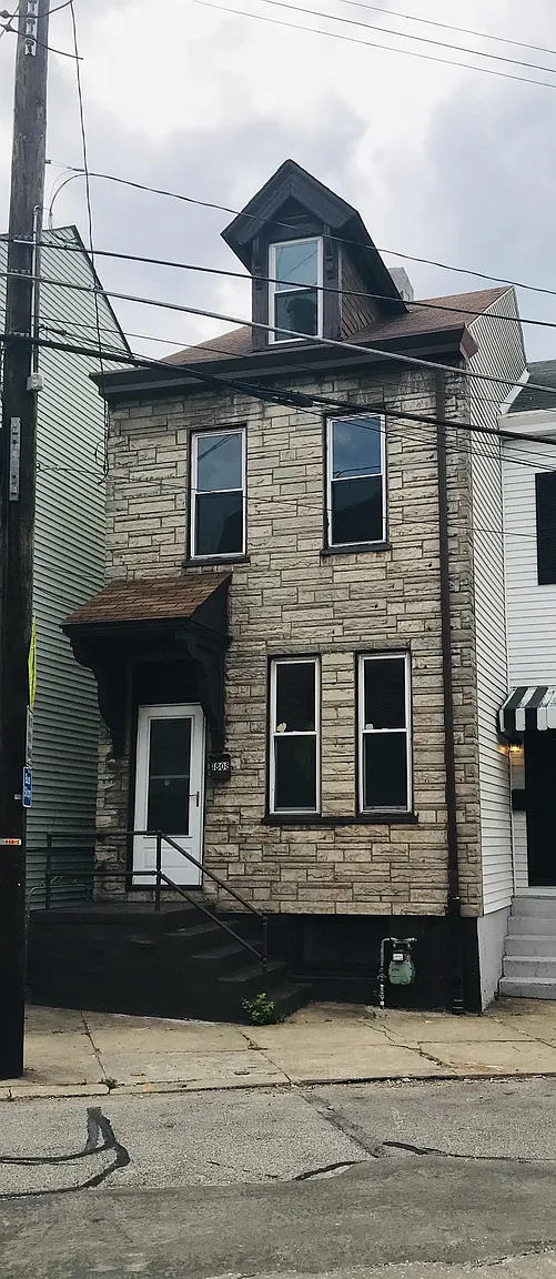 1808 Ley St photo 1