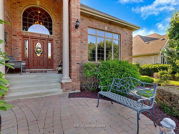 3rd image of 17138 Deer Creek Dr