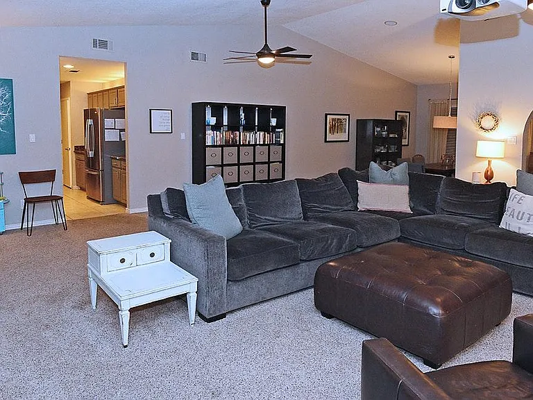 2544 W Keating Ave — Photo 9