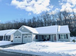 13 Cobbett Ln #7, Hollis, NH 03049