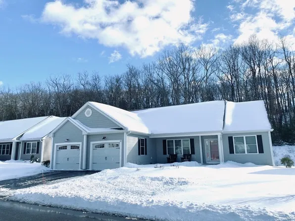 13 Cobbett Ln #7, Hollis, NH 03049