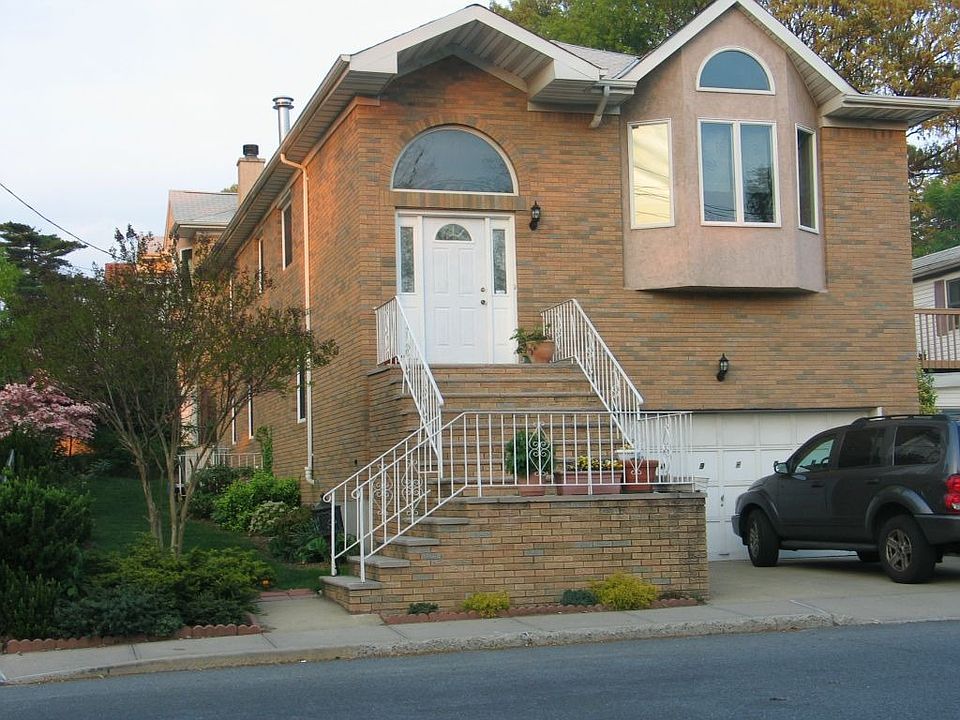 1st image of 24906 Beechknoll Ave