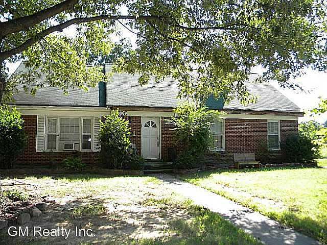 1st image of 1024 N Evergreen St