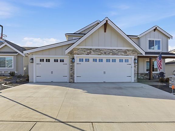 2nd image of 1416 S Aspen Ct