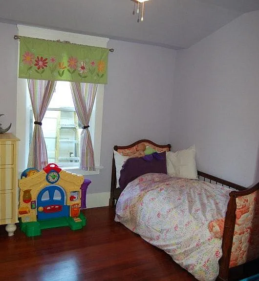 742 E Washington Ave — Photo 3