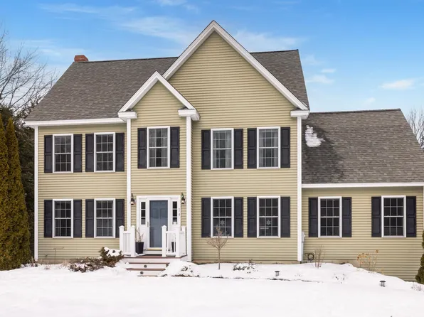 74 Mohawk Lane, Brentwood, NH 03833