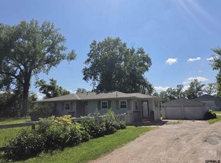 1314 S 258th St, Waterloo, NE 68069