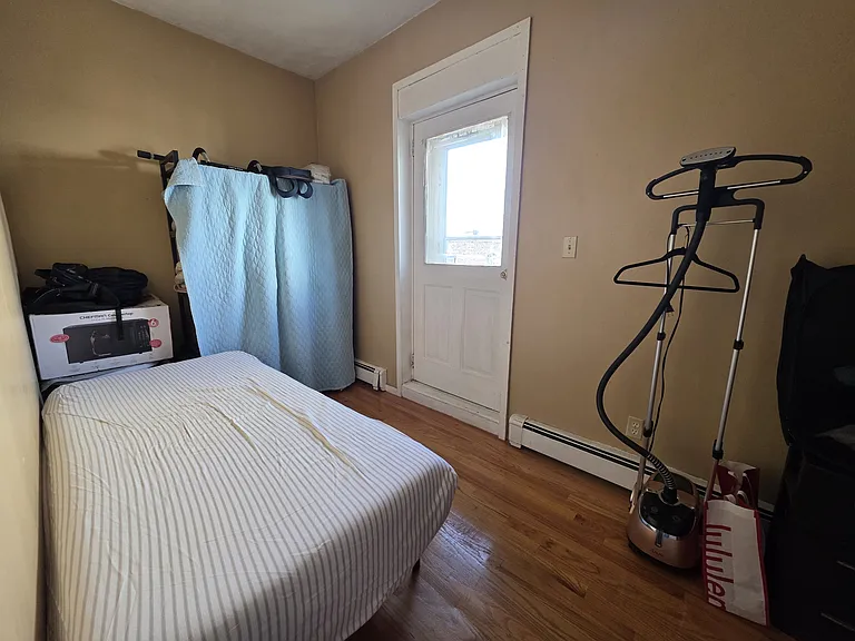 9 Shepherd Ave #2 — Photo 7