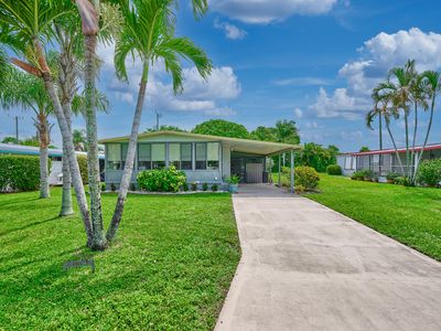 7408 SE Swan Avenue, Hobe Sound, FL, 33455