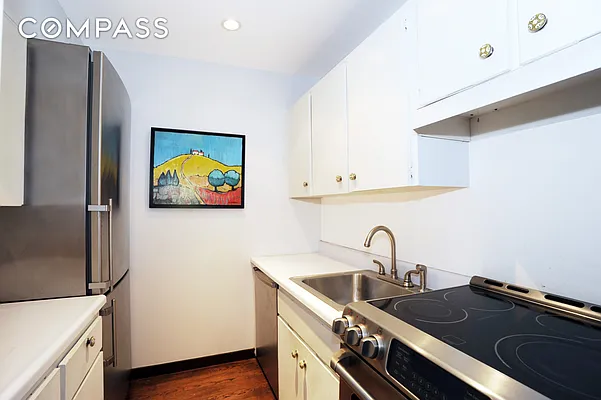 Sold by Compass | media 19