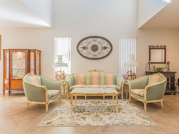 5th image of 4509 Saint Andrews Dr