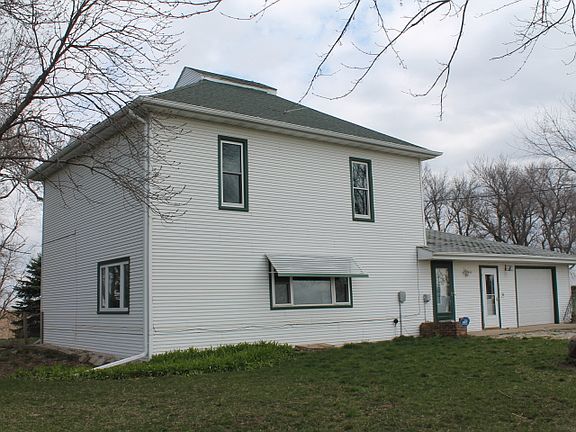 3rd image of 3860 Lee Ave