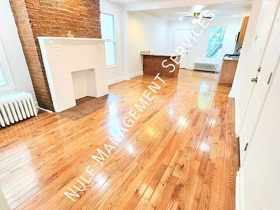 4th image of 930 Portland St APT 2
