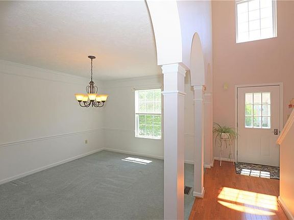5th image of 691 Peregrine Dr