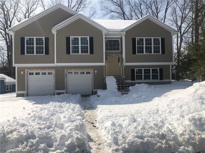 4 1st St, Lincoln, RI, 02865