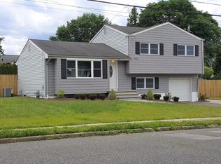 913 Ruth Dr, Neptune, NJ 07753