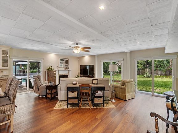 4th image of 5855 34th St