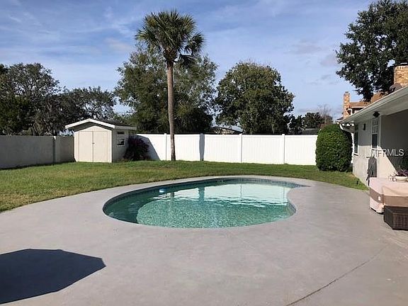 5th image of 1040 Corkwood Dr