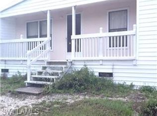1063 Nairn Ln, Labelle, FL 33935