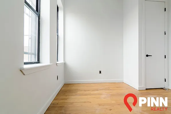 Rented by Pinn Realty | media 8