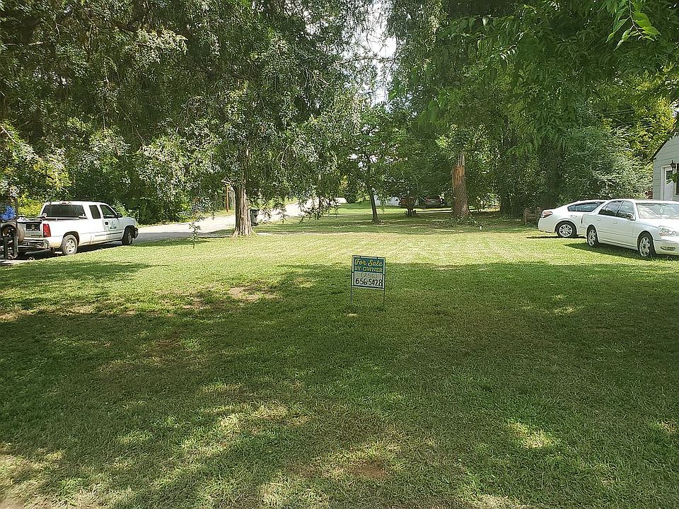 2nd image of 224 6th Ave NW