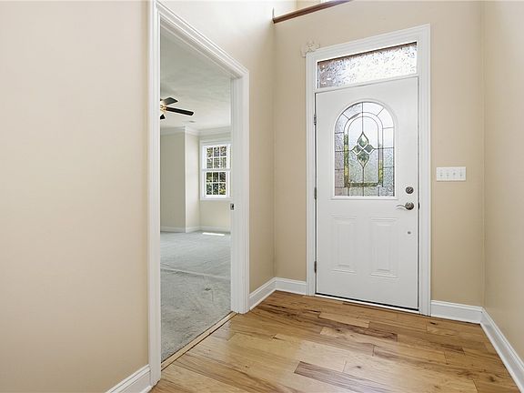 5th image of 1714 Waterleaf Dr
