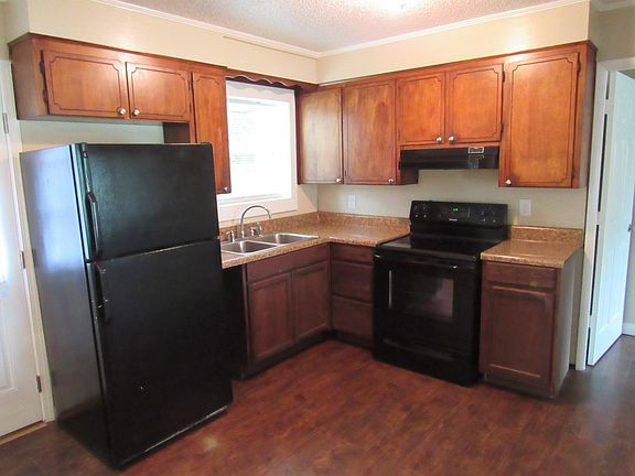 5th image of 7845 Lenora Ct