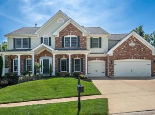 250 Avalon Hills Dr, Fenton, MO 63026