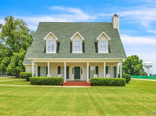 65 Whatley Dr, Deatsville, AL 36022