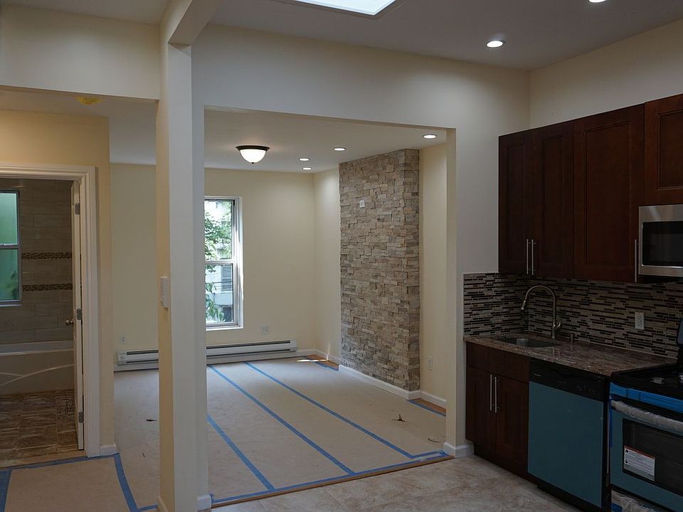 1st image of 904 Sterling Pl #2