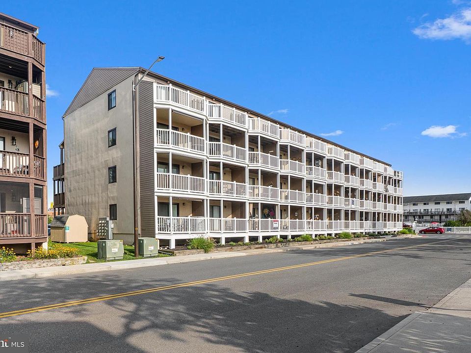 1st image of 12300 Jamaica Ave Unit 209