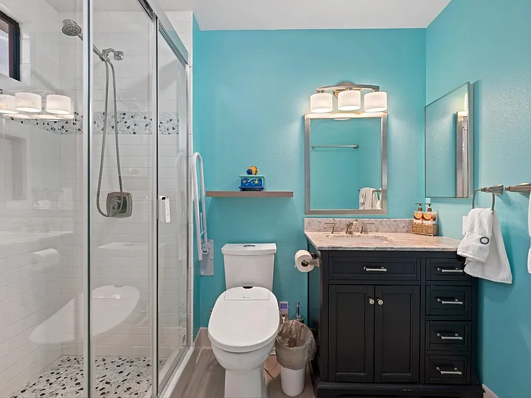 80709 Oak Tree — Photo 25