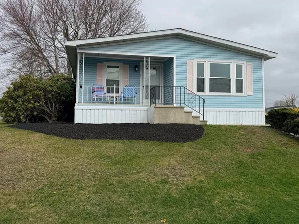 2 Emerald Pl, Raynham, MA 02767