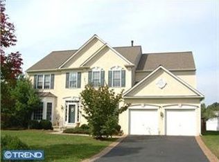 825 Topaz Dr, West Chester, PA 19382