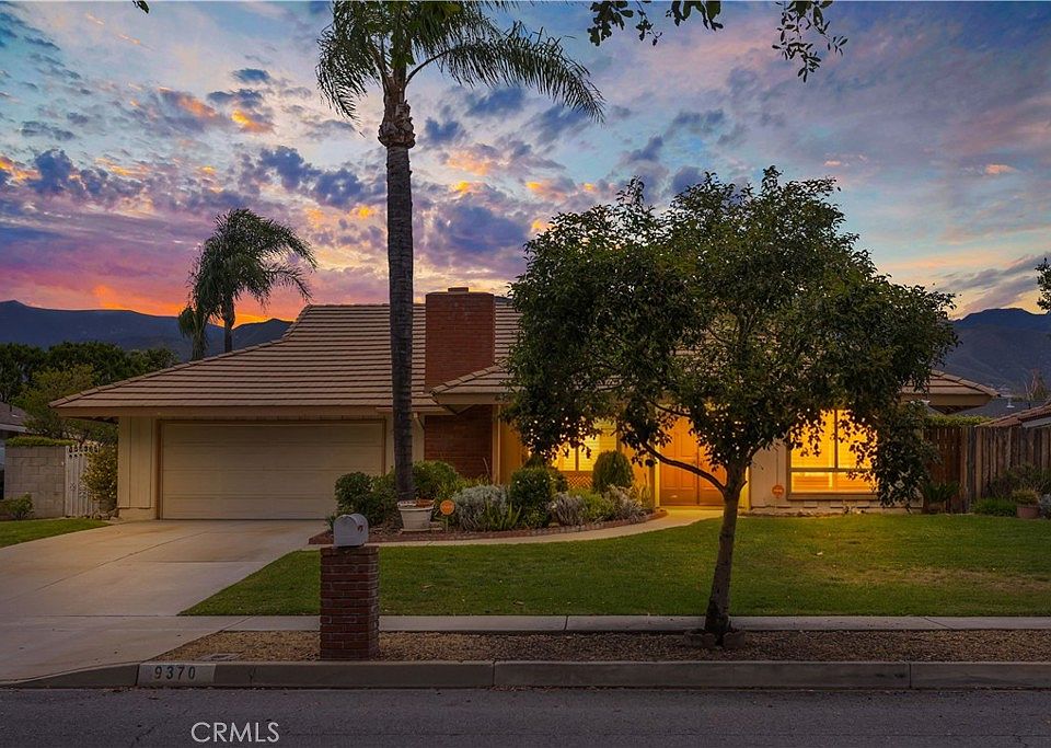 1st image of 9370 Somerset Dr