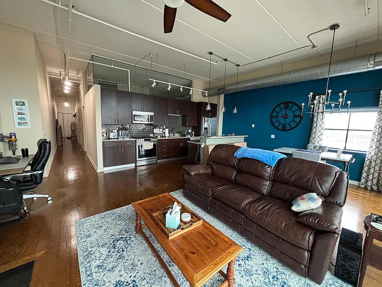 1224 W Van Buren St #713 — Photo 4