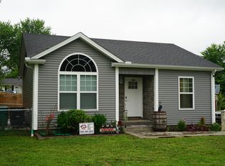 359 Center St, New Haven, KY 40051