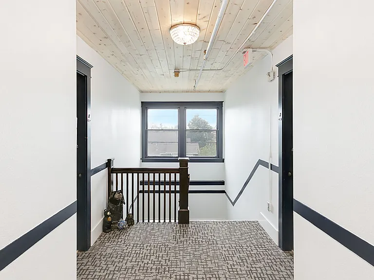 Maple Apartments — Photo 13