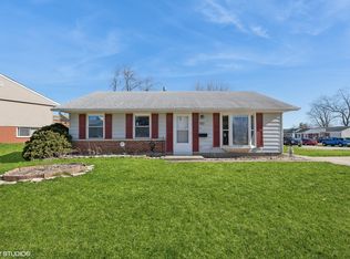 327 Homer Ave, Romeoville, IL 60446