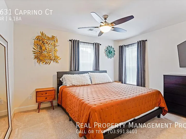 4631 Caprino Ct — Photo 30
