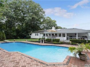 302 Ocean Ave, Northport, NY 11768