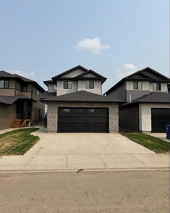 1st image of 243 Leskiw LANE