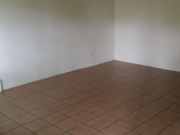 4th image of 2716 Ridgeland Ave #108