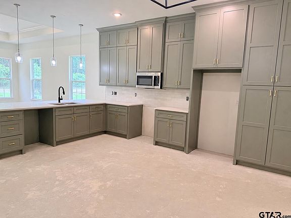 3rd image of 5350 1st St