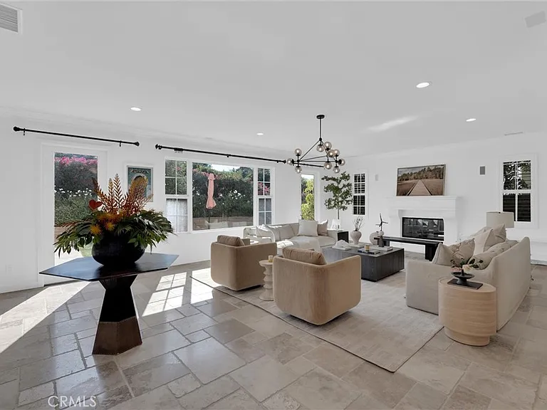 510 E Viewcrest Dr — Photo 14