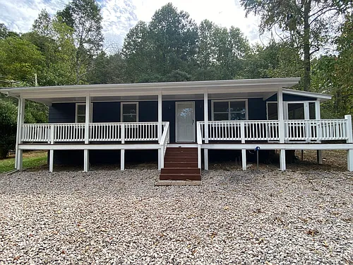 30 Vanderbilt Ln Photo 1